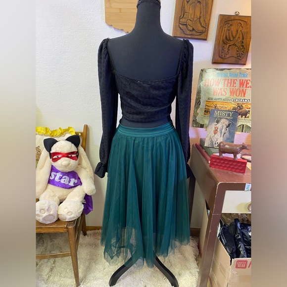 Fairycore Whimsigoth Ren Faire Bubble Sleeve Ruched Crop Top & Tulle Skirt M/L - Picture 3 of 16